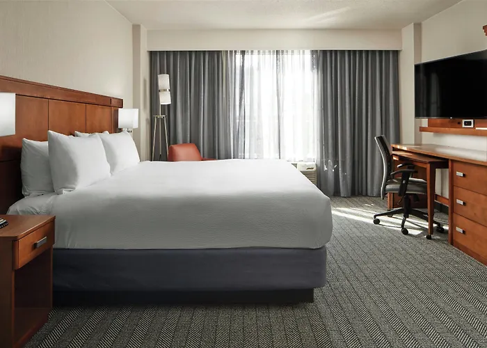 Courtyard By Marriott Charlottesville - University Medical Center